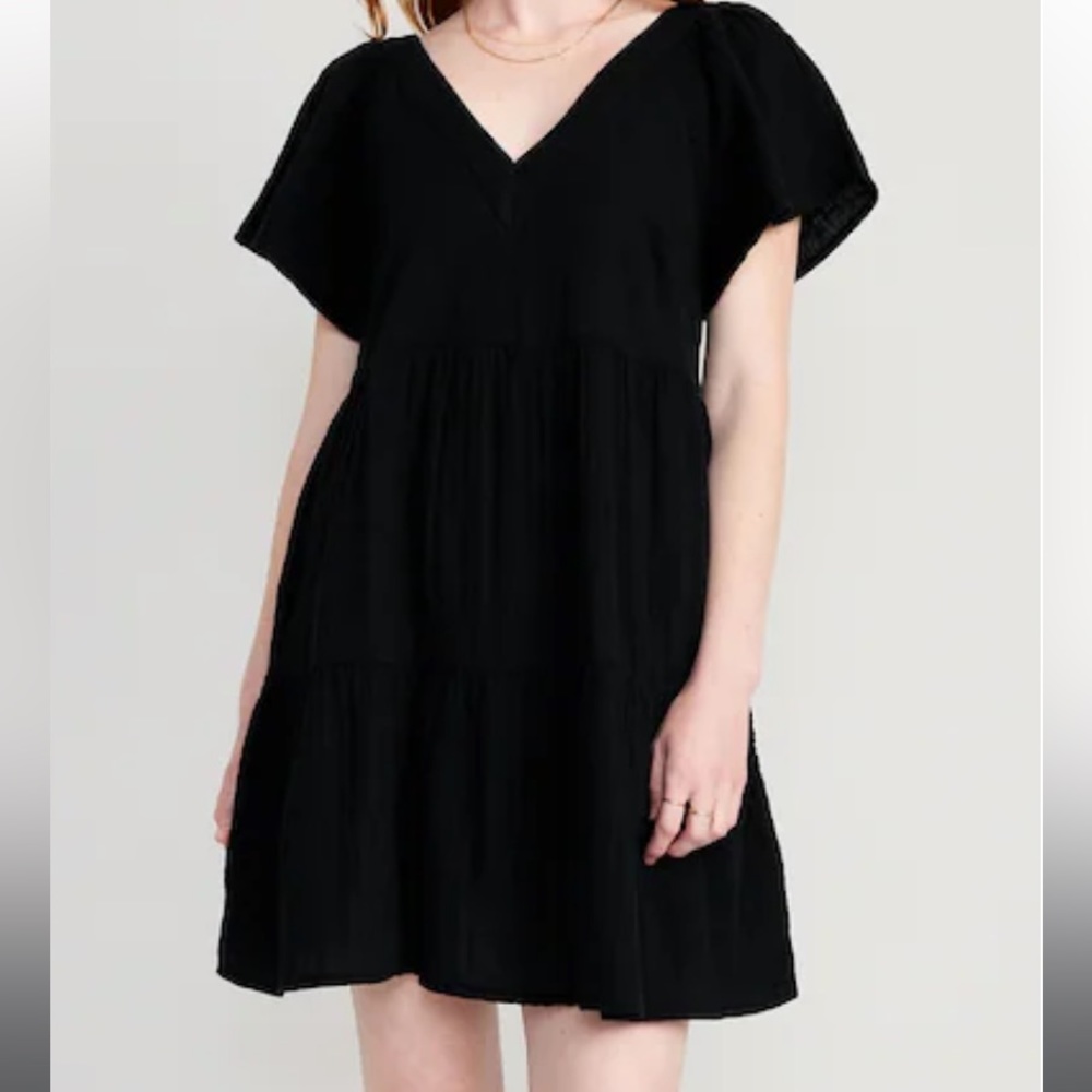 NWT Gap cotton V-neck Black tiered dress Size Medium